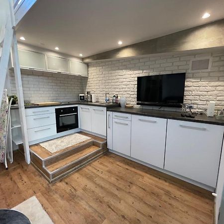 Warynskiego 9 - Piekna Panorama Miasta - Smart Tv 42 Cale - Wifi - Ekspres Kapsulkowy - W Pelni Wyposazona Kuchnia Varsavia Esterno foto