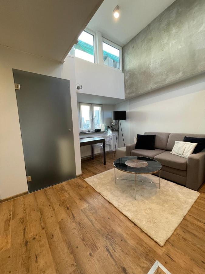 Warynskiego 9 - Piekna Panorama Miasta - Smart Tv 42 Cale - Wifi - Ekspres Kapsulkowy - W Pelni Wyposazona Kuchnia Varsavia Esterno foto