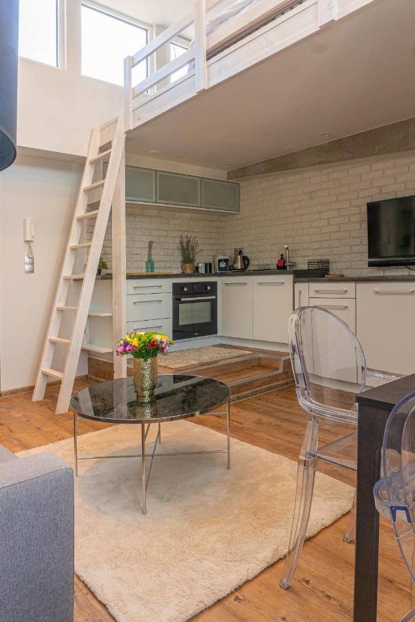 Warynskiego 9 - Piekna Panorama Miasta - Smart Tv 42 Cale - Wifi - Ekspres Kapsulkowy - W Pelni Wyposazona Kuchnia Varsavia Esterno foto